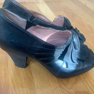 Miss Albright Black Peep-Toes
